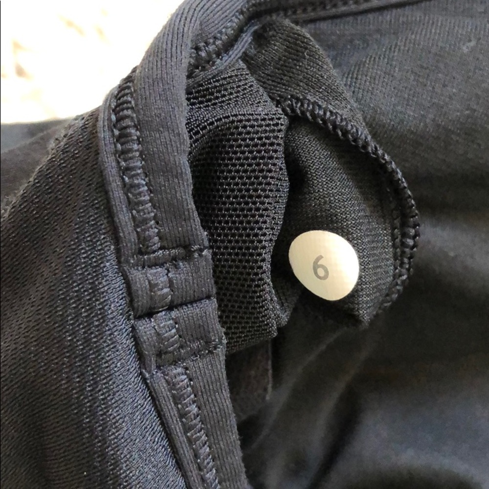 Lululemon 🍋 Racer back Tank top - Picture 4 of 4